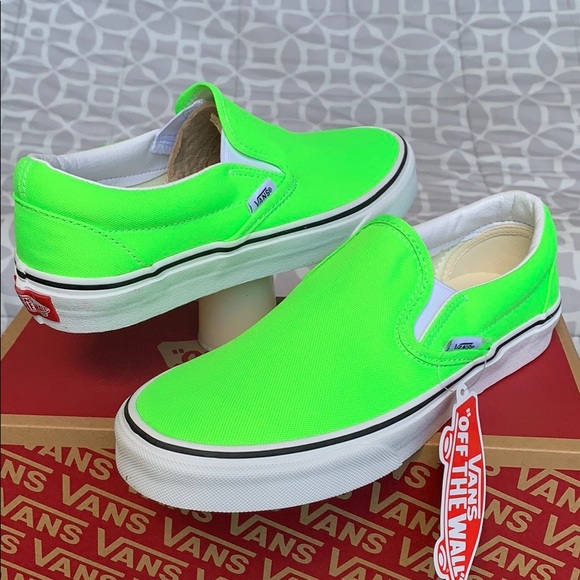 VANS CLASSIC SLIP-ON NEON GREEN GECKO/TRUE WHITE W - Picture 2 of 16
